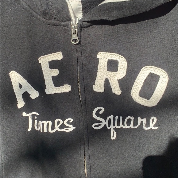 Black Aeropostale zip front sweatshirt - Picture 2 of 5
